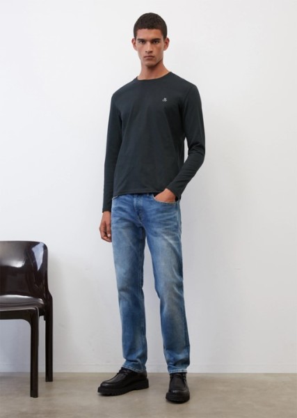 Basic-Longsleeve shaped